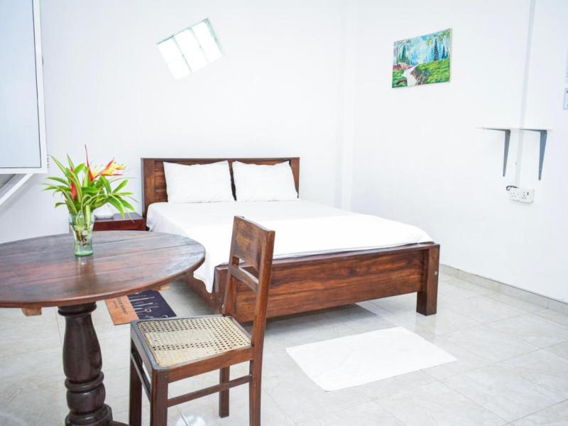 Emerald Guest House & Villa