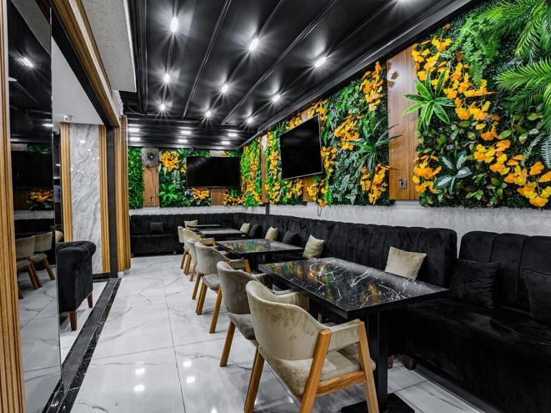Mays Royal Cetin Hotel