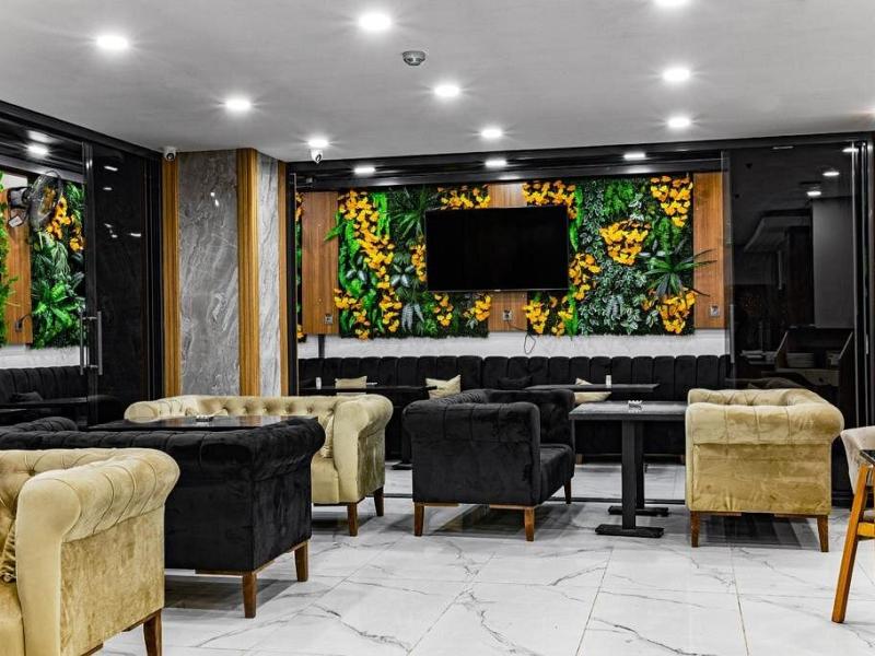 Mays Royal Cetin Hotel