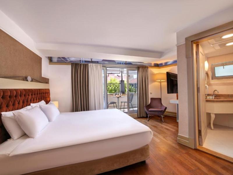Faros Hotel Old City