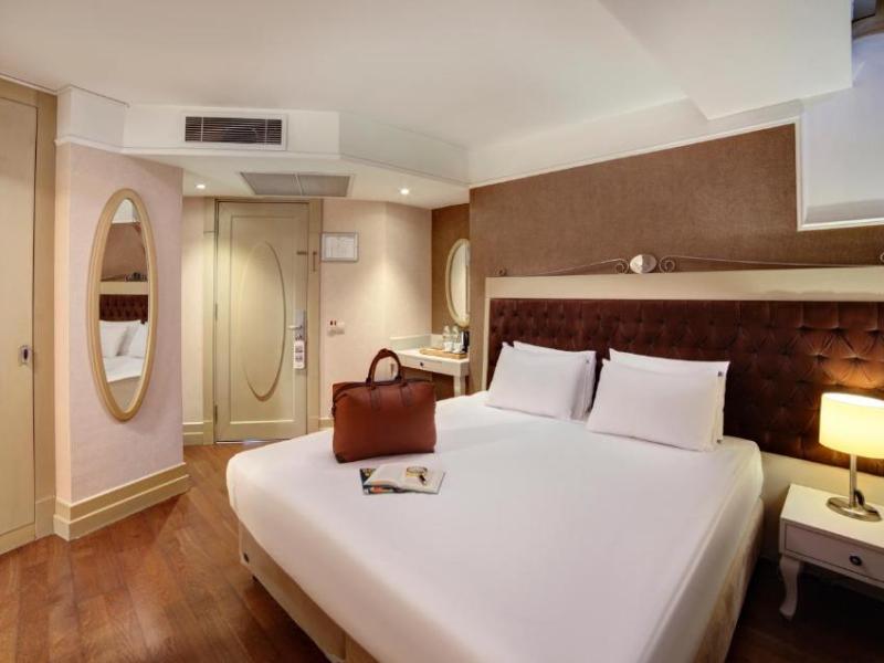 Faros Hotel Old City