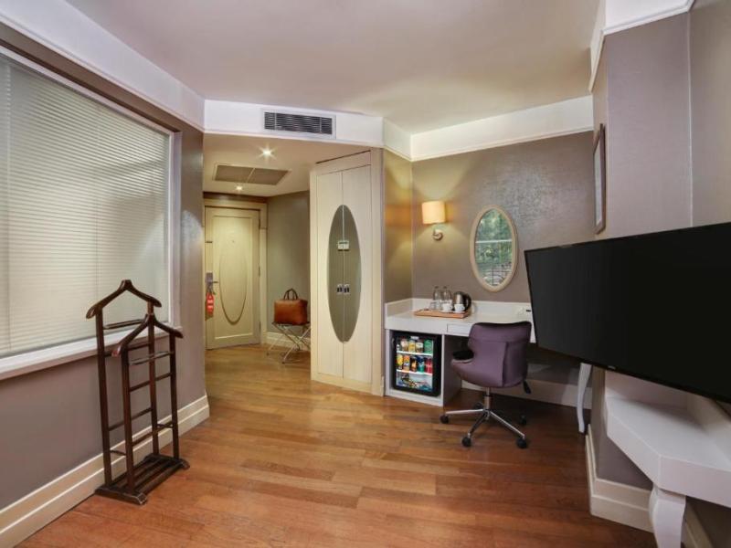 Faros Hotel Old City