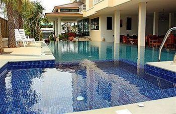 Smile Hua Hin Resort
