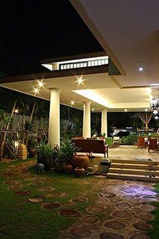 Smile Hua Hin Resort
