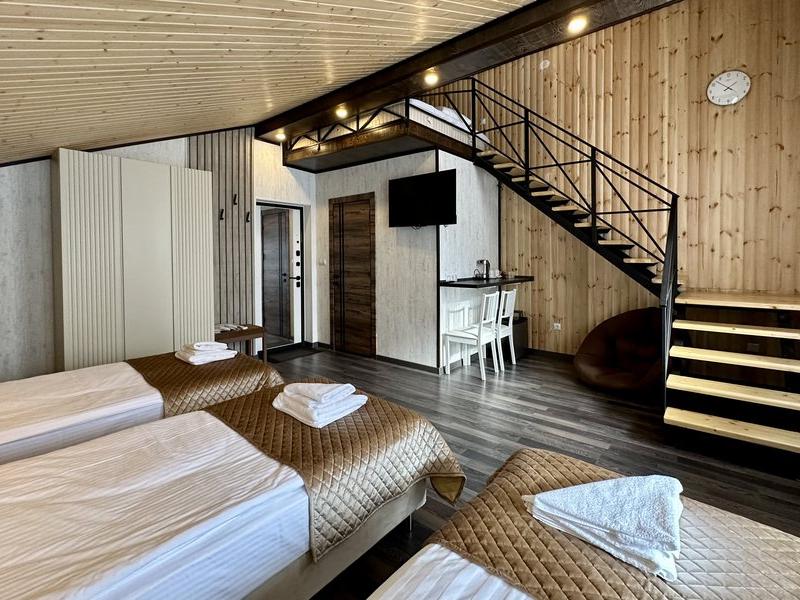 Миррос Субай