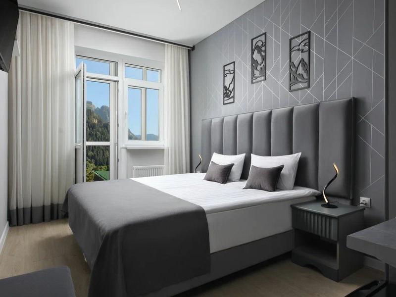 Миррос Субай