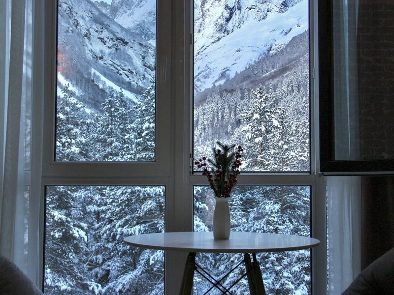 Миррос Субай