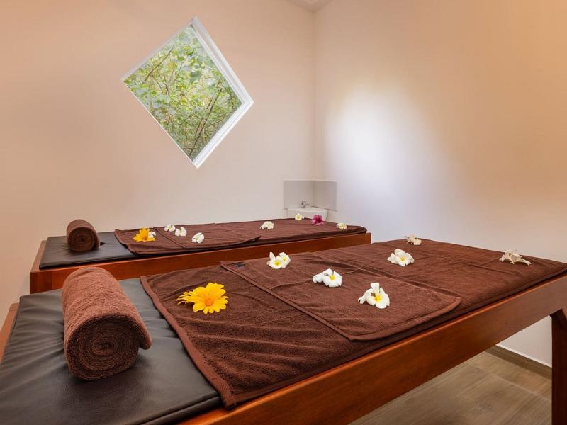 Hotel Southern Blue Sapphire