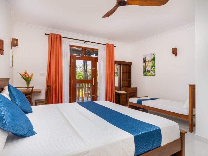 Hotel Southern Blue Sapphire