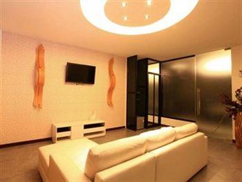 Get Link Hip Hotel