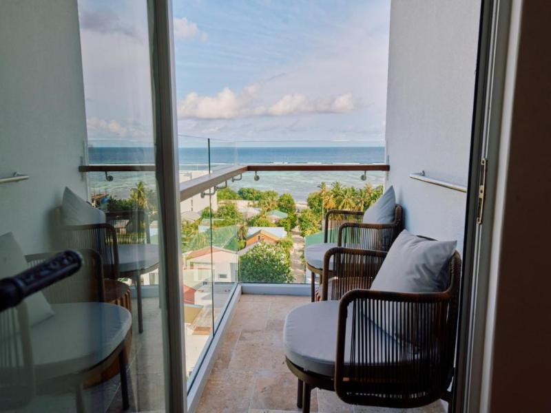 Stone Hotels Dhiffushi