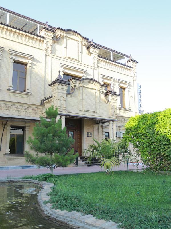 Boulevard Palace