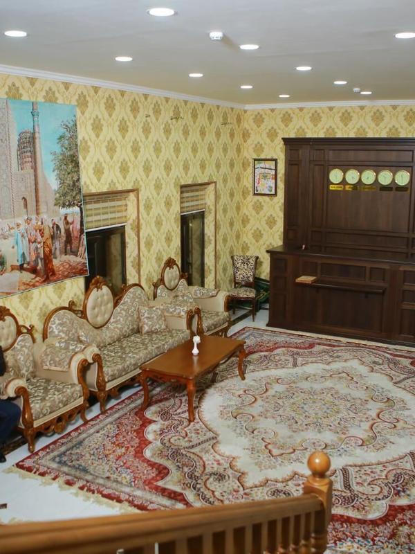Boulevard Palace