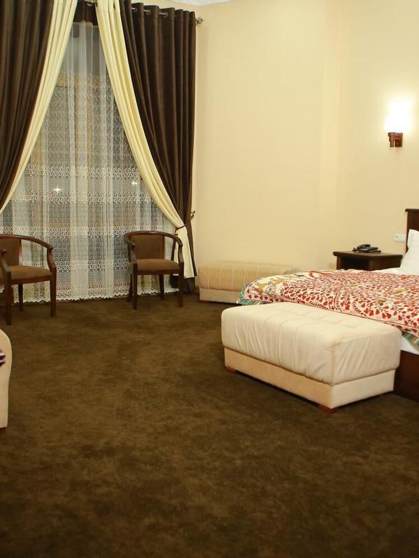 Boulevard Palace