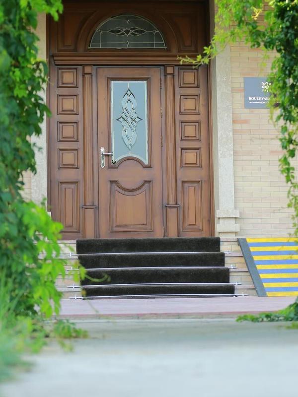 Boulevard Palace