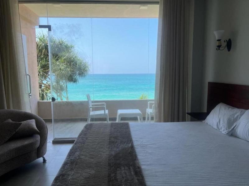 Blue Wave Beach Villa