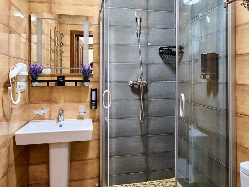 Амбассадор (ул.Кубанская)