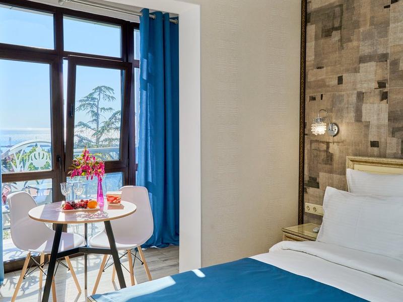 Амбассадор (ул.Кубанская)