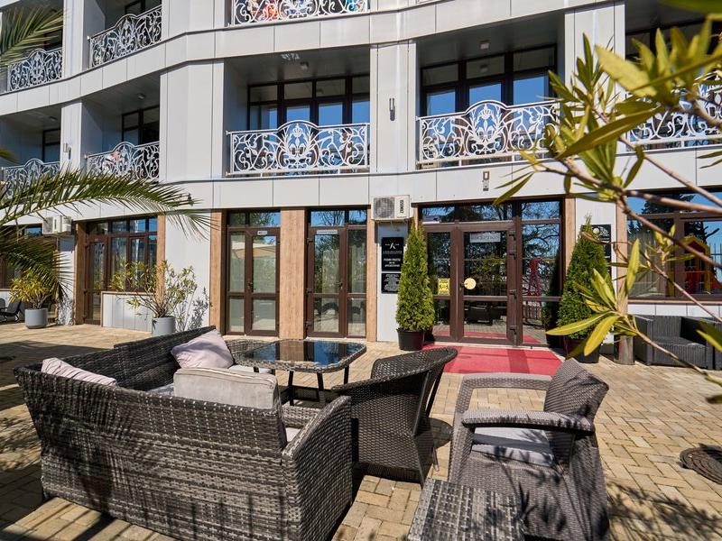 Амбассадор (ул.Кубанская)