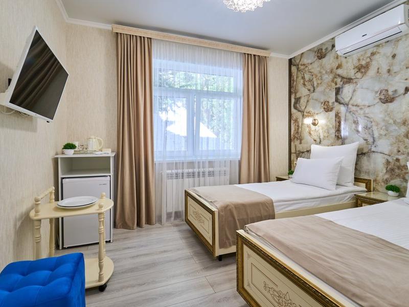 Амбассадор (ул.Кубанская)