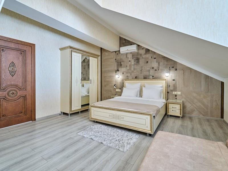 Амбассадор (ул.Кубанская)