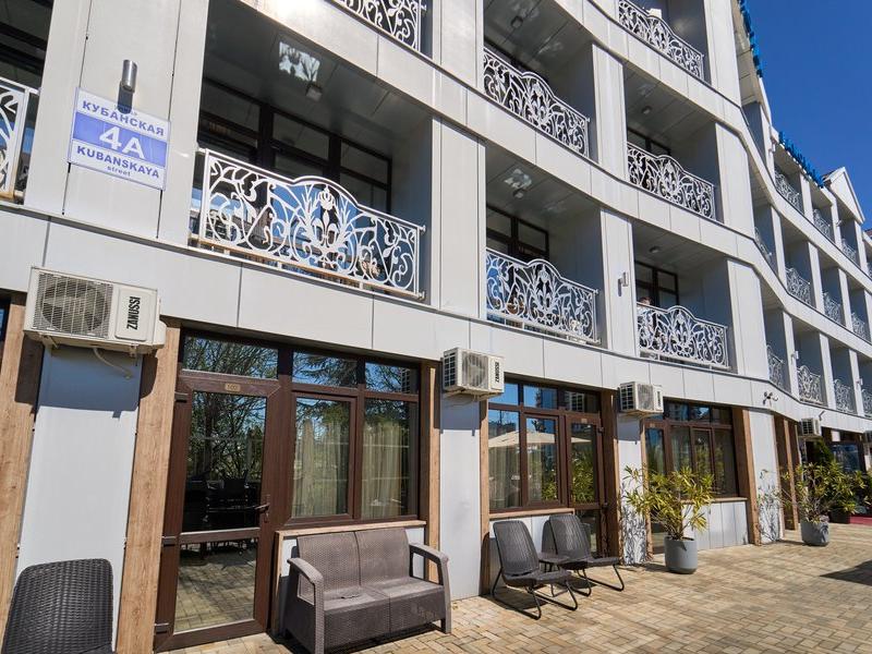 Амбассадор (ул.Кубанская)