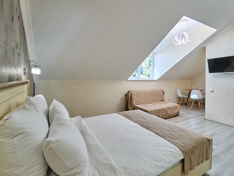 Амбассадор (ул.Кубанская)