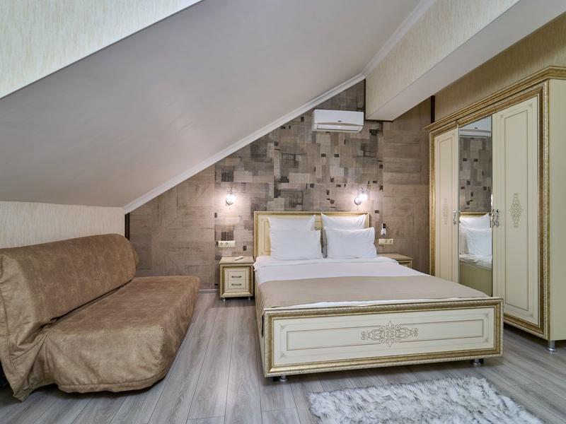 Амбассадор (ул.Кубанская)