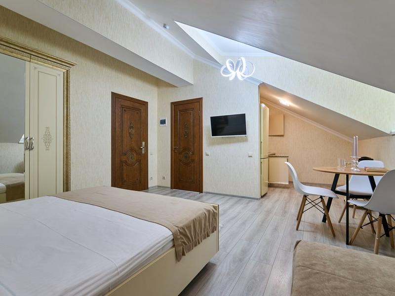 Амбассадор (ул.Кубанская)