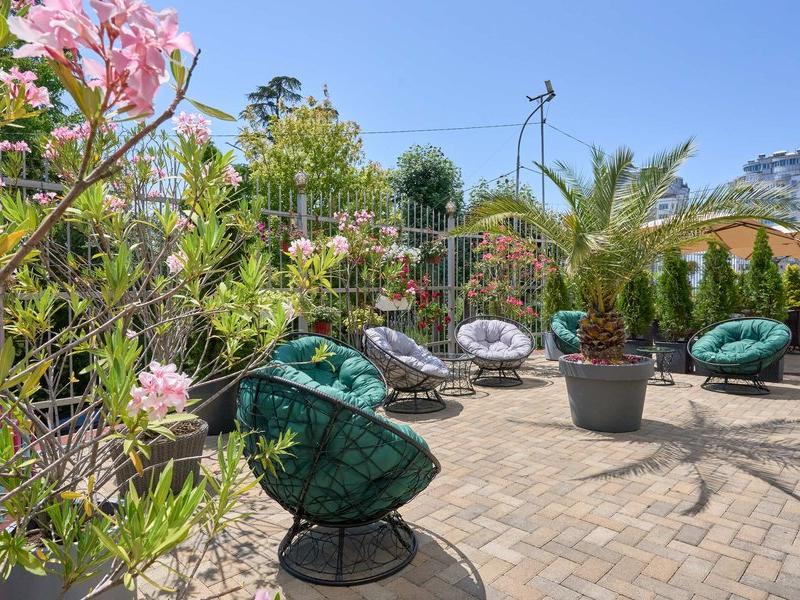 Амбассадор (ул.Кубанская)