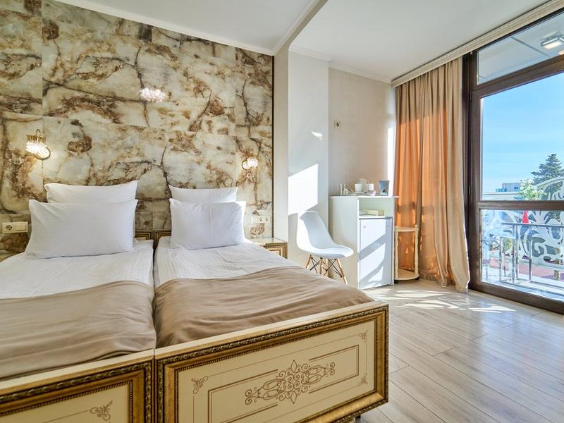 Амбассадор (ул.Кубанская)