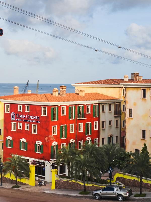 Times Corner Sorrento Boutique Hotel