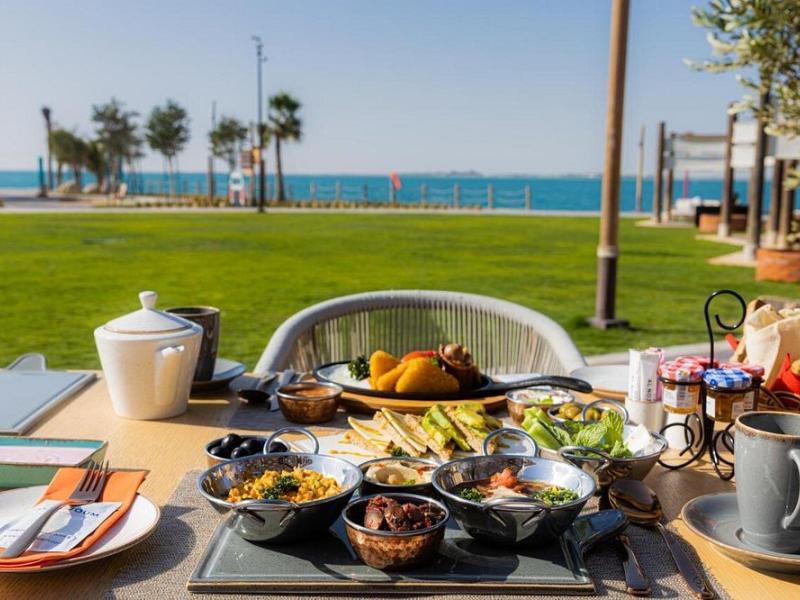 Bab Al Nojoum Hudayriyat Villas