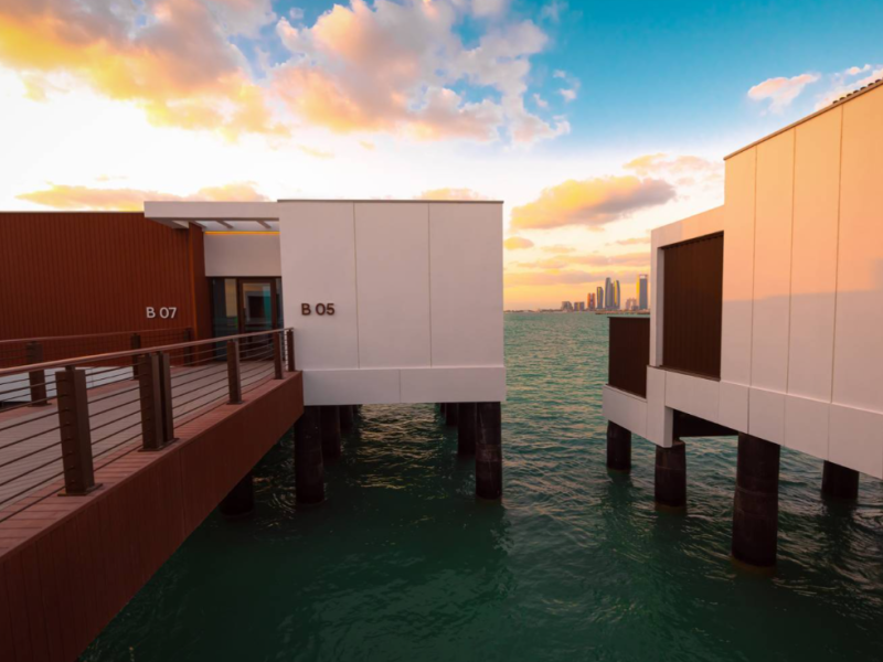 Bab Al Nojoum Hudayriyat Villas