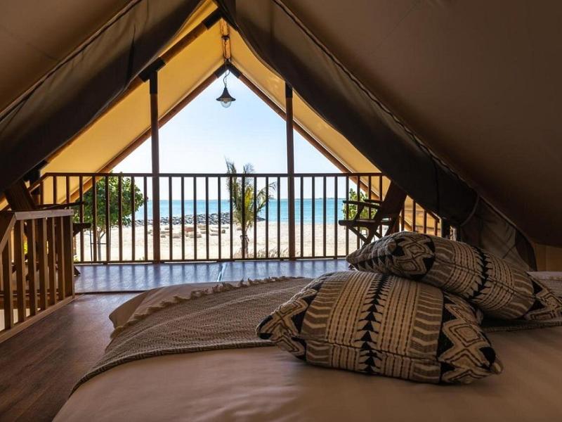 Bab Al Nojoum Hudayriyat Villas