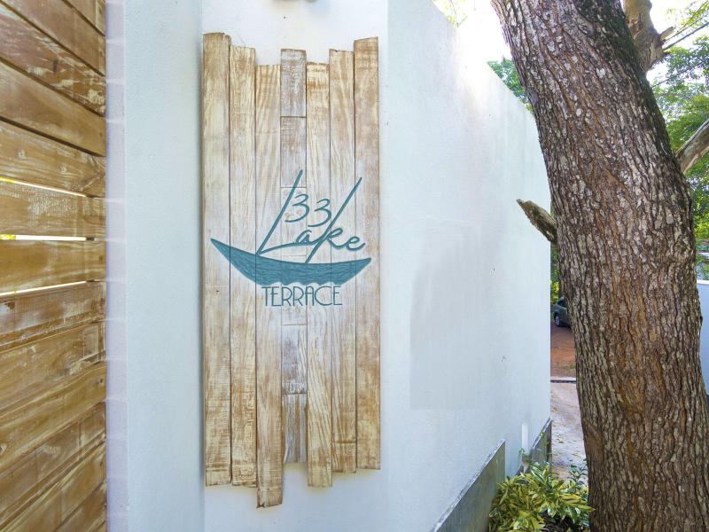 33 Lake Terrace