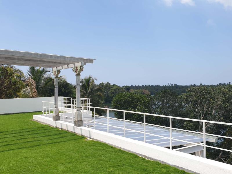 33 Lake Terrace