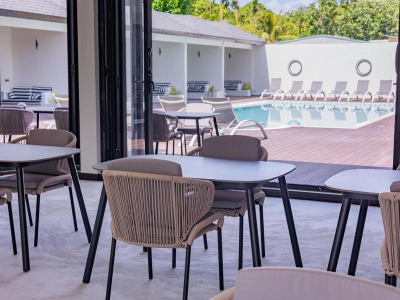 Hakuna Maldives (Thoddoo)