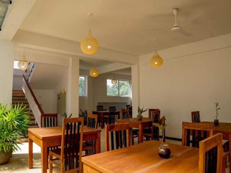 Tevins Place Unawatuna