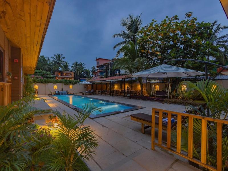 Treehouse Mars Beach Cottages