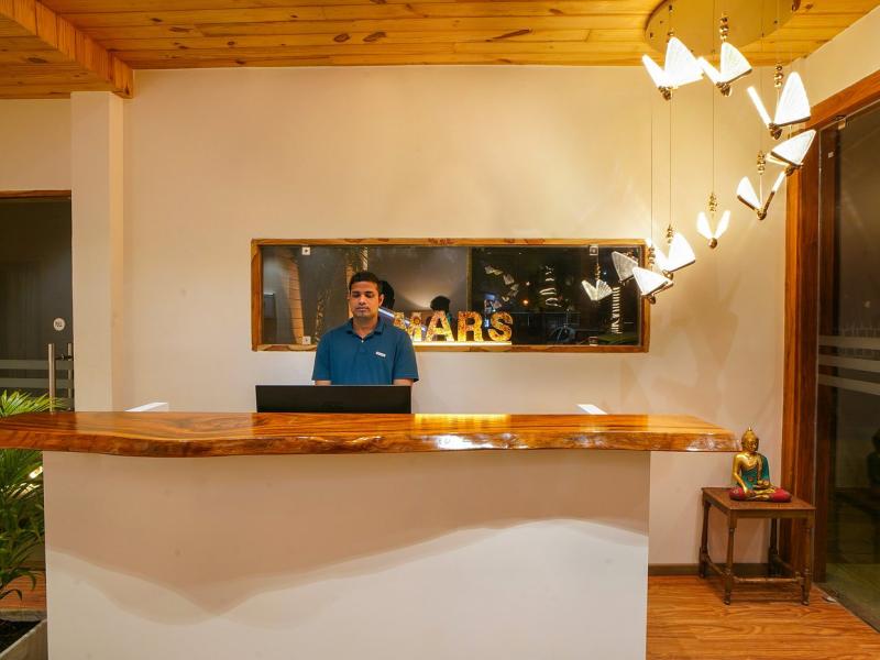 Treehouse Mars Beach Cottages