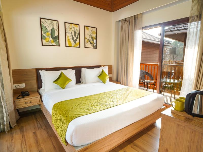 Treehouse Mars Beach Cottages