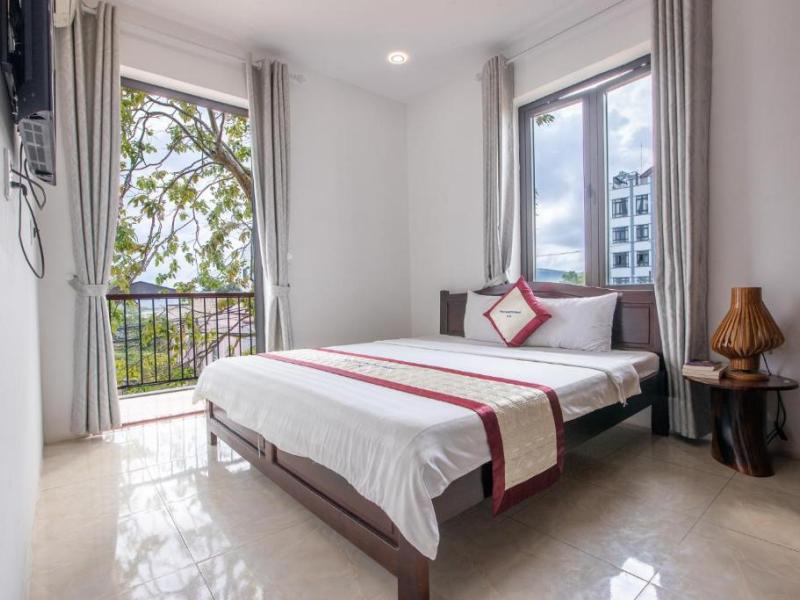 Hung Vuong Resort