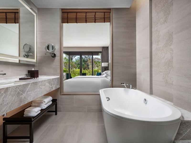 Khao Lak Marriott Beach Resort & Spa