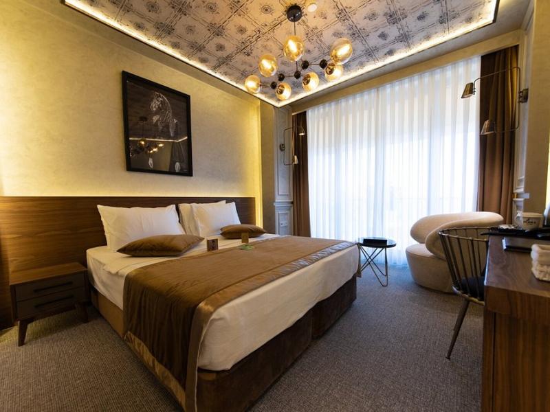Tonight Hotel Port
