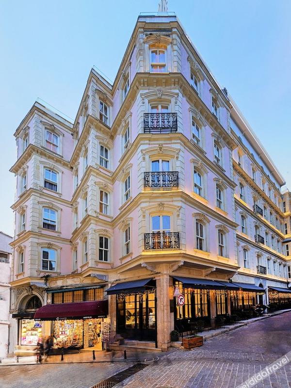 Meroddi Barnathan Hotel