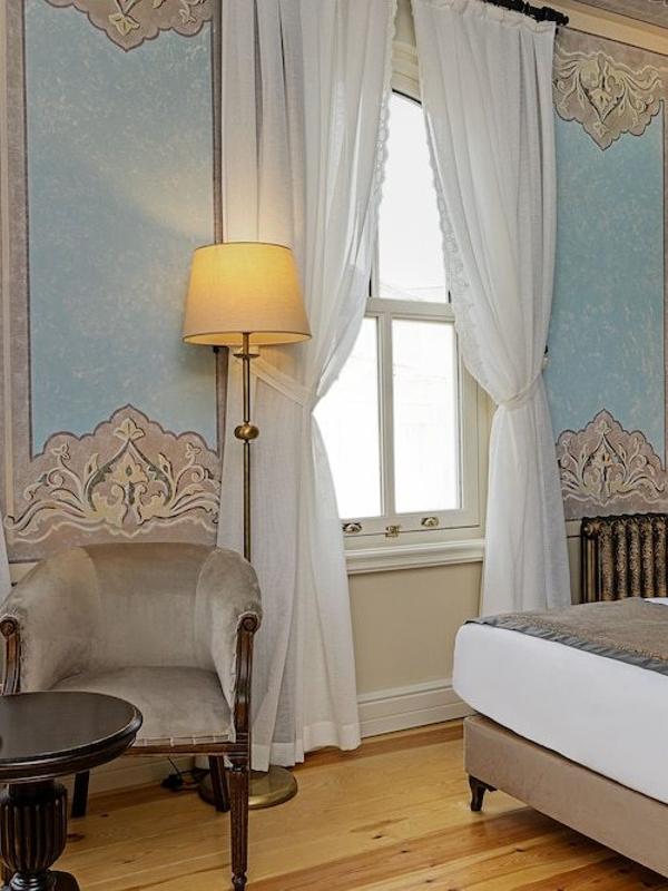 Meroddi Barnathan Hotel