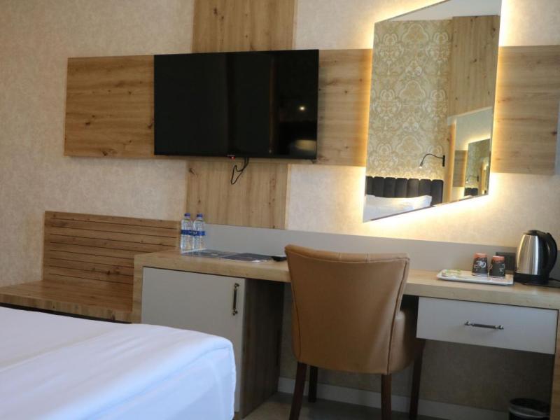 Isnova Hotel