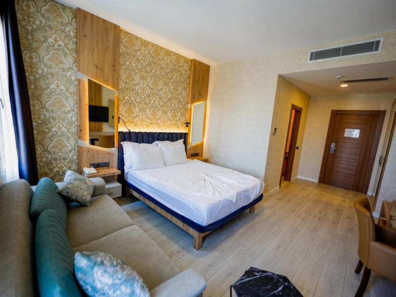 Isnova Hotel