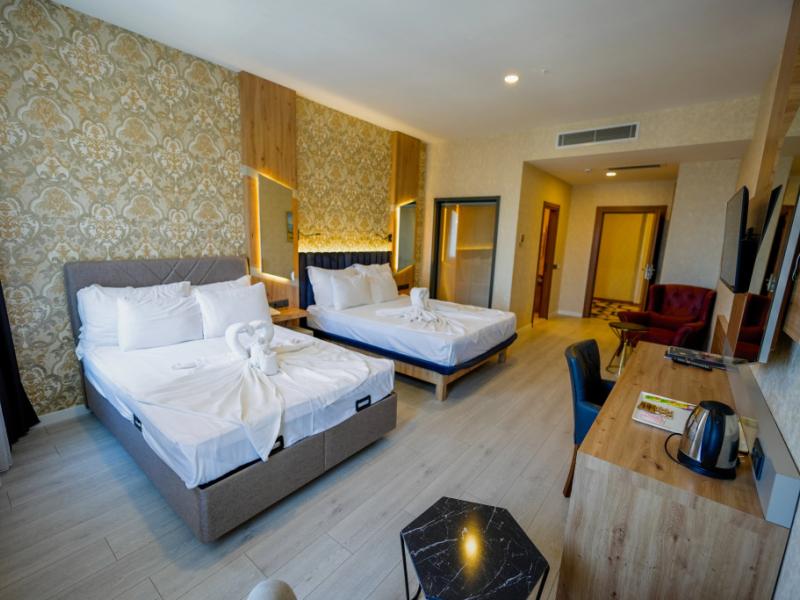 Isnova Hotel